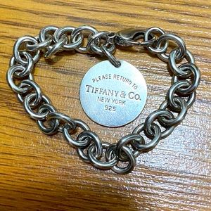 Authentic Tiffany’s round charm bracelet